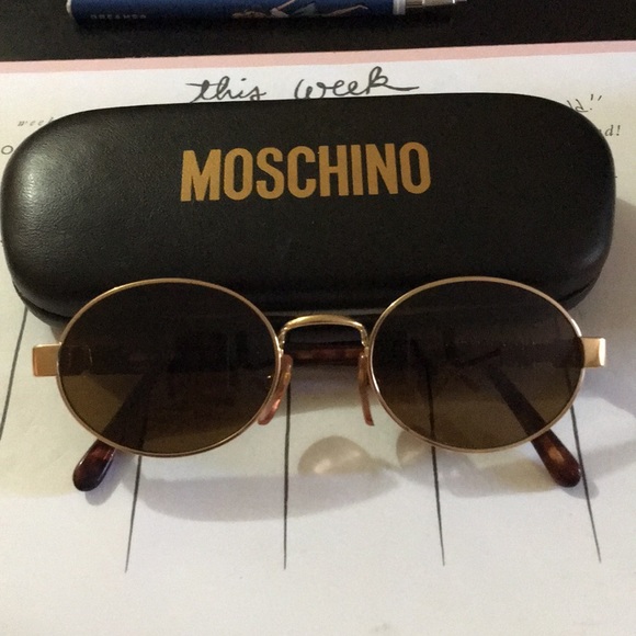 moschino sunglasses vintage